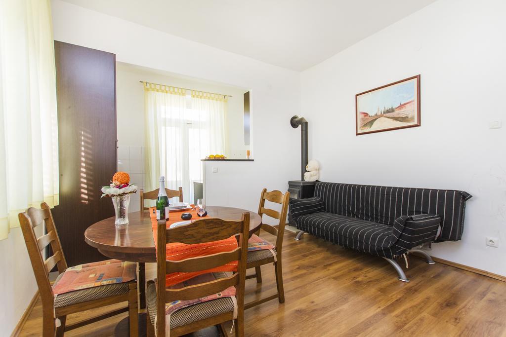 Apartment Amber โคโรมาชโน ห้อง รูปภาพ